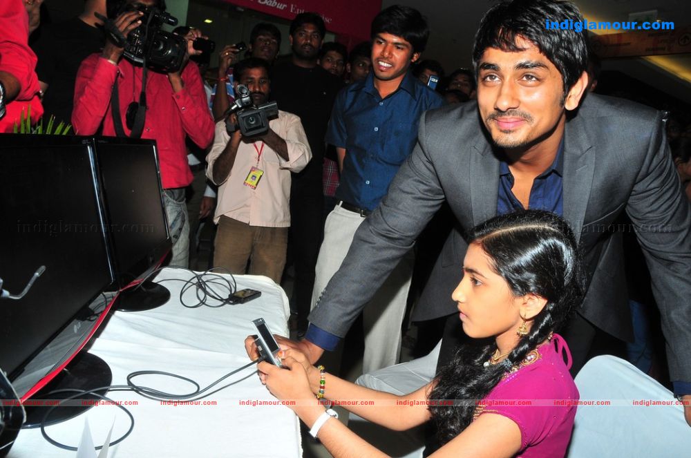 Anaganaga O Dheerudu Pressmeet Event hd photo