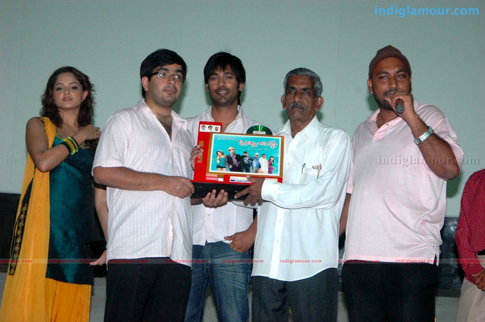 Brahmi Gadi Katha Platinum Disc Function Event hd photo