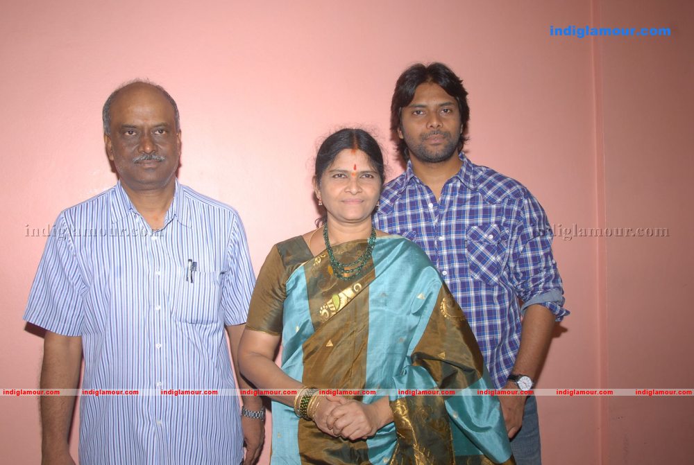 Urumi Movie Logo Launch Event hd photo