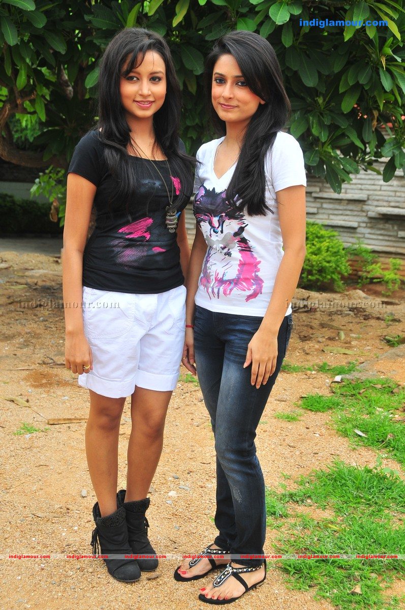 Neeli Kallu Movie Opening Photos Event hd photo