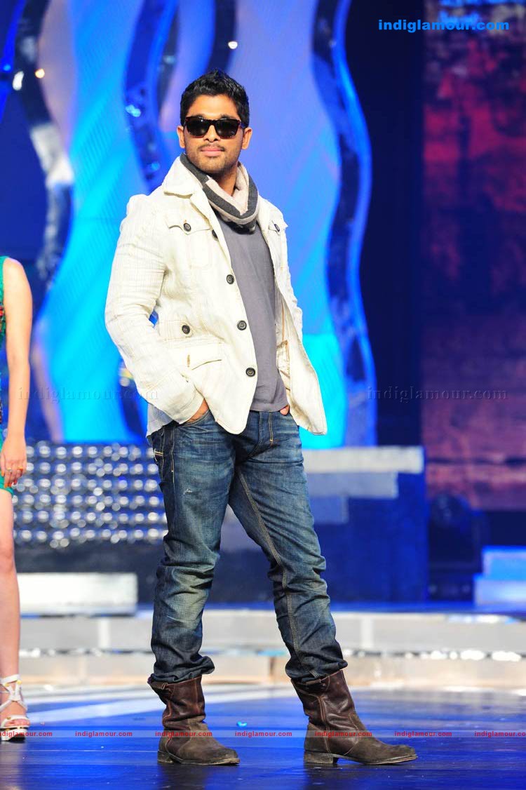 Lux Sandal Cinema Awards 2011 Event hd photo