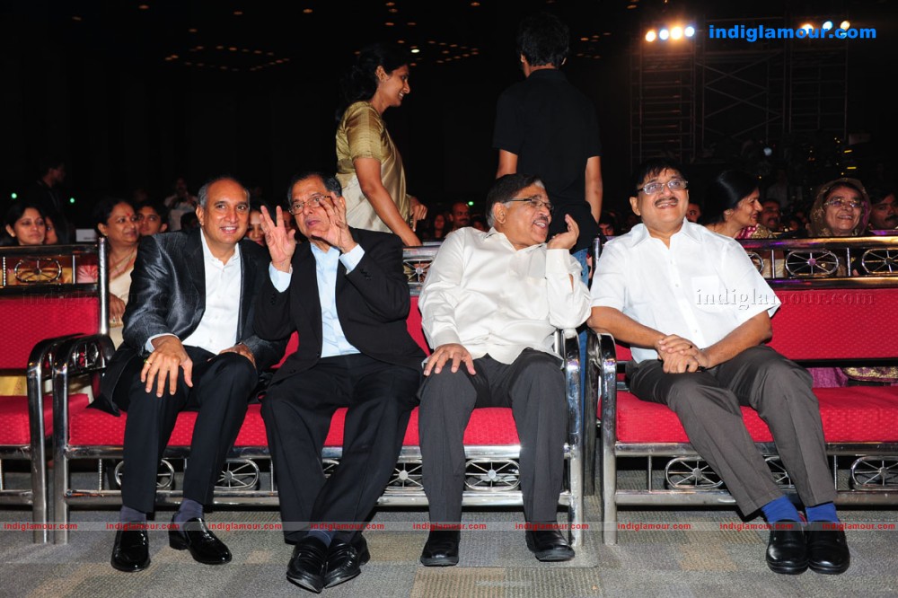 Lux Sandal Cinema Awards 2011 Event hd photo