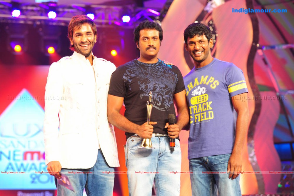 Lux Sandal Cinema Awards 2011 Event hd photo