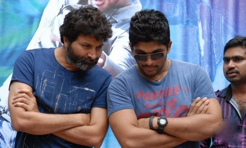 Julayi team at TKR College Stills Event hd photo