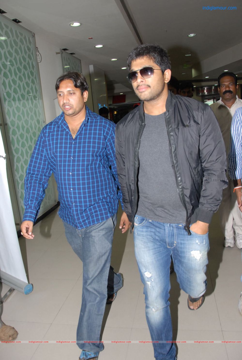 Julayi Movie Success Meet Event hd photo