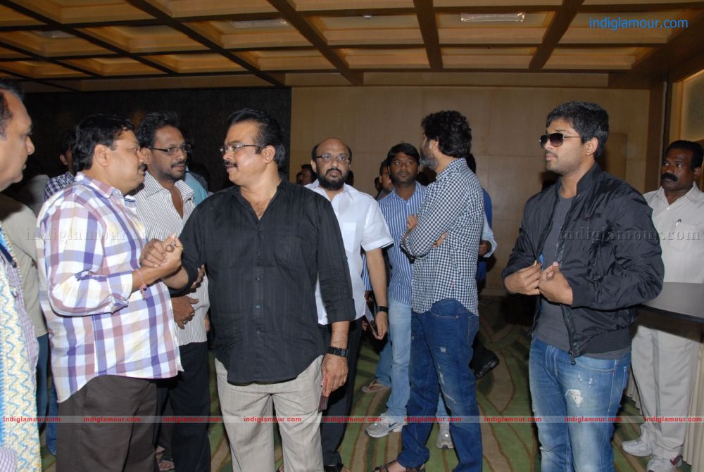 Julayi Movie Success Meet Event hd photo