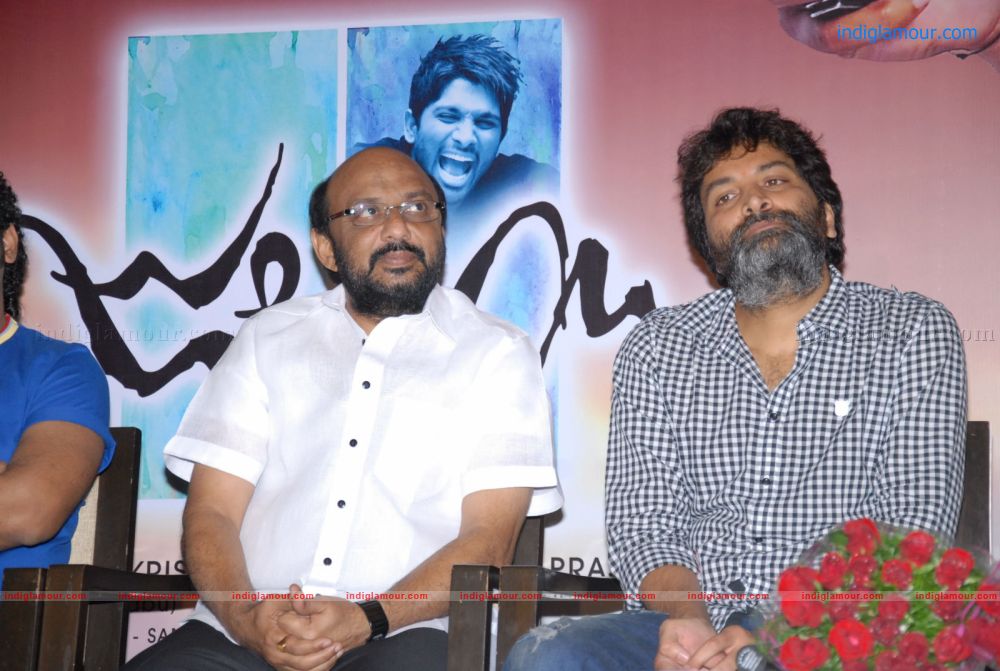 Julayi Movie Success Meet Event hd photo