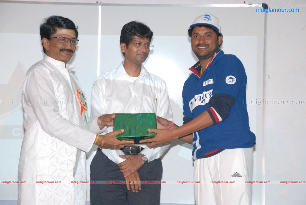 Star Cricket League 2012 Event hd photo