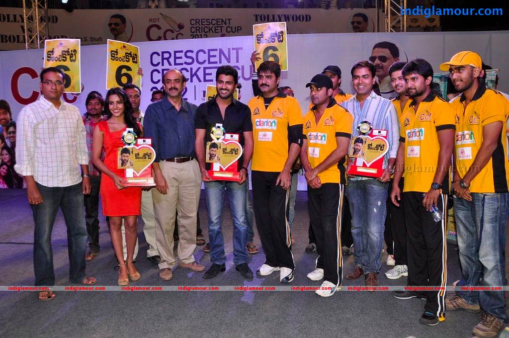 Ko Antey Koti Movie Platinum Disc Function Event hd photo