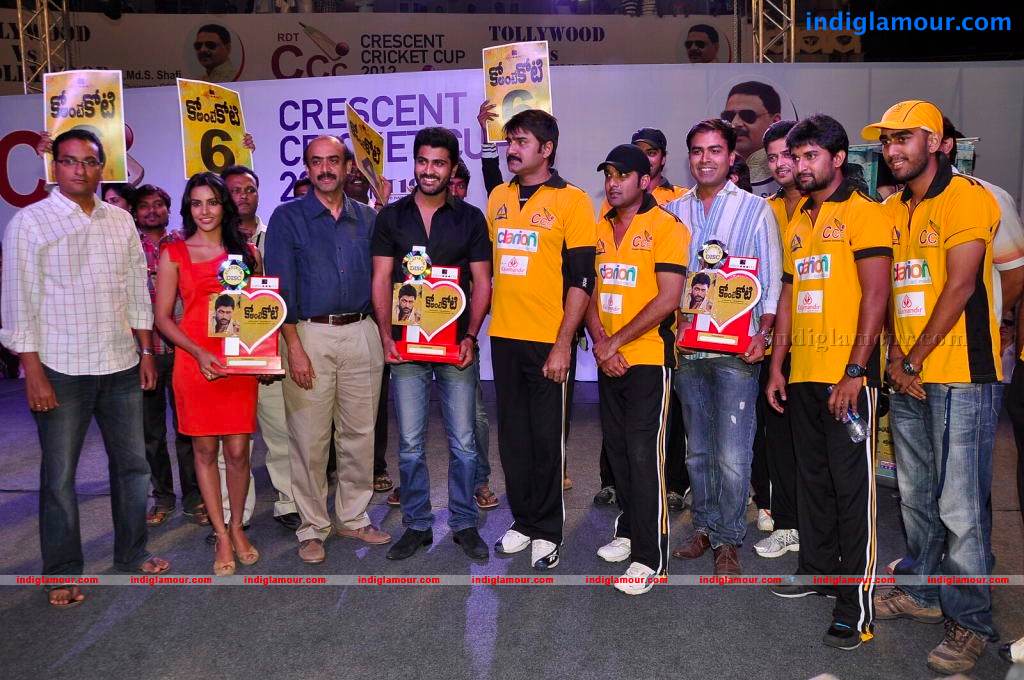 Ko Antey Koti Movie Platinum Disc Function Event hd photo