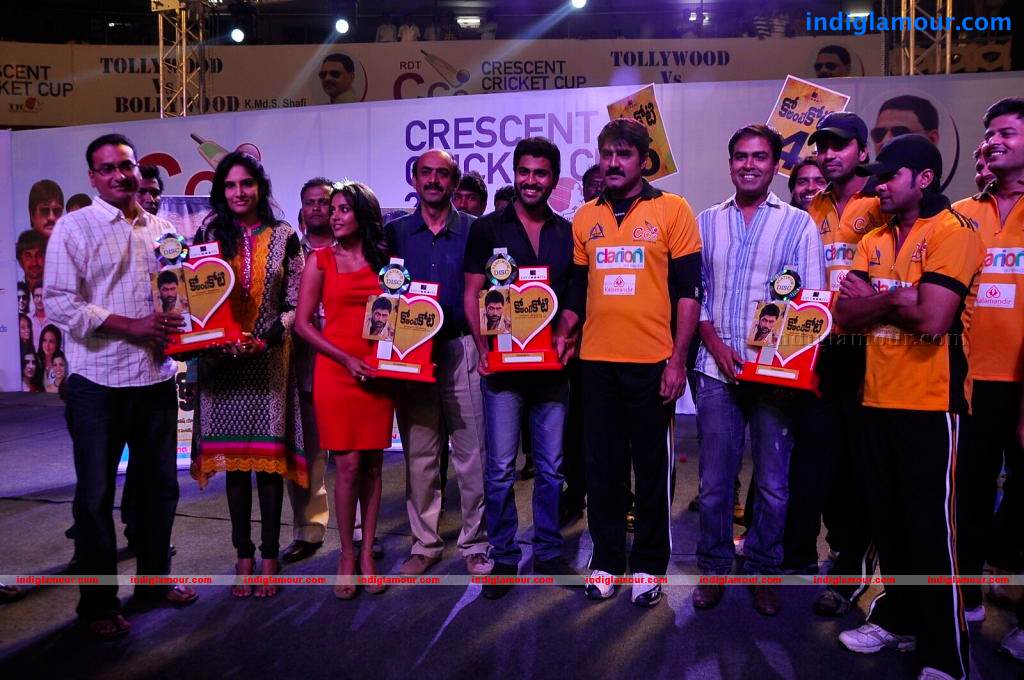 Ko Antey Koti Movie Platinum Disc Function Event hd photo