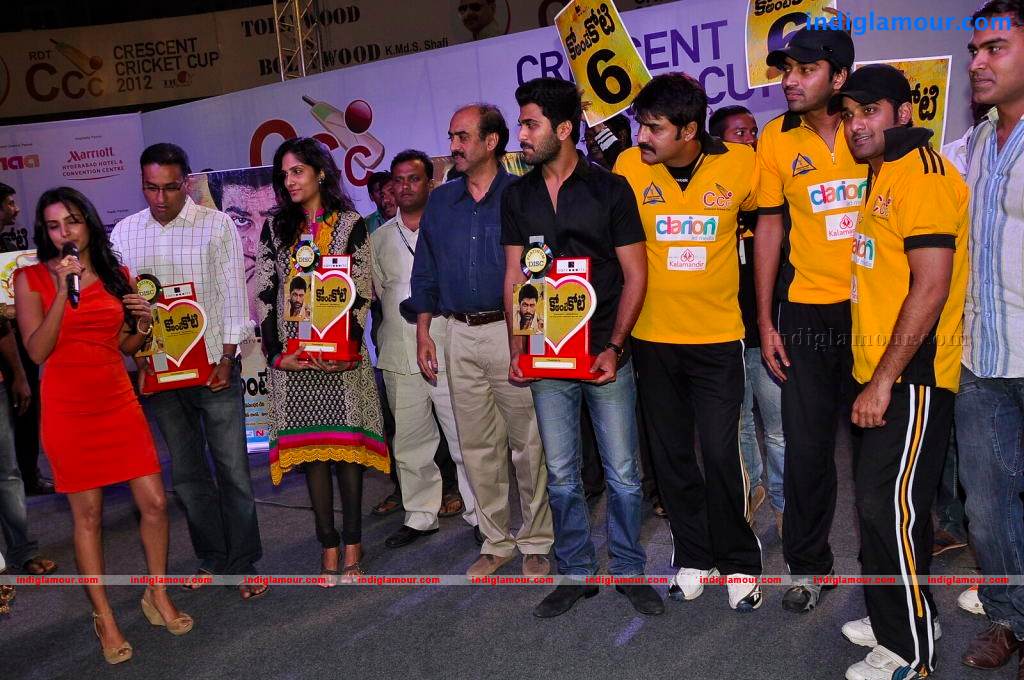 Ko Antey Koti Movie Platinum Disc Function Event hd photo