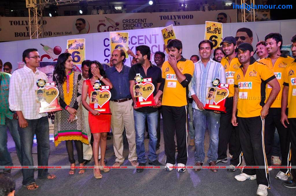 Ko Antey Koti Movie Platinum Disc Function Event hd photo