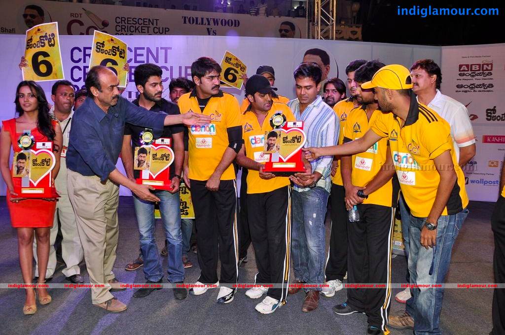 Ko Antey Koti Movie Platinum Disc Function Event hd photo