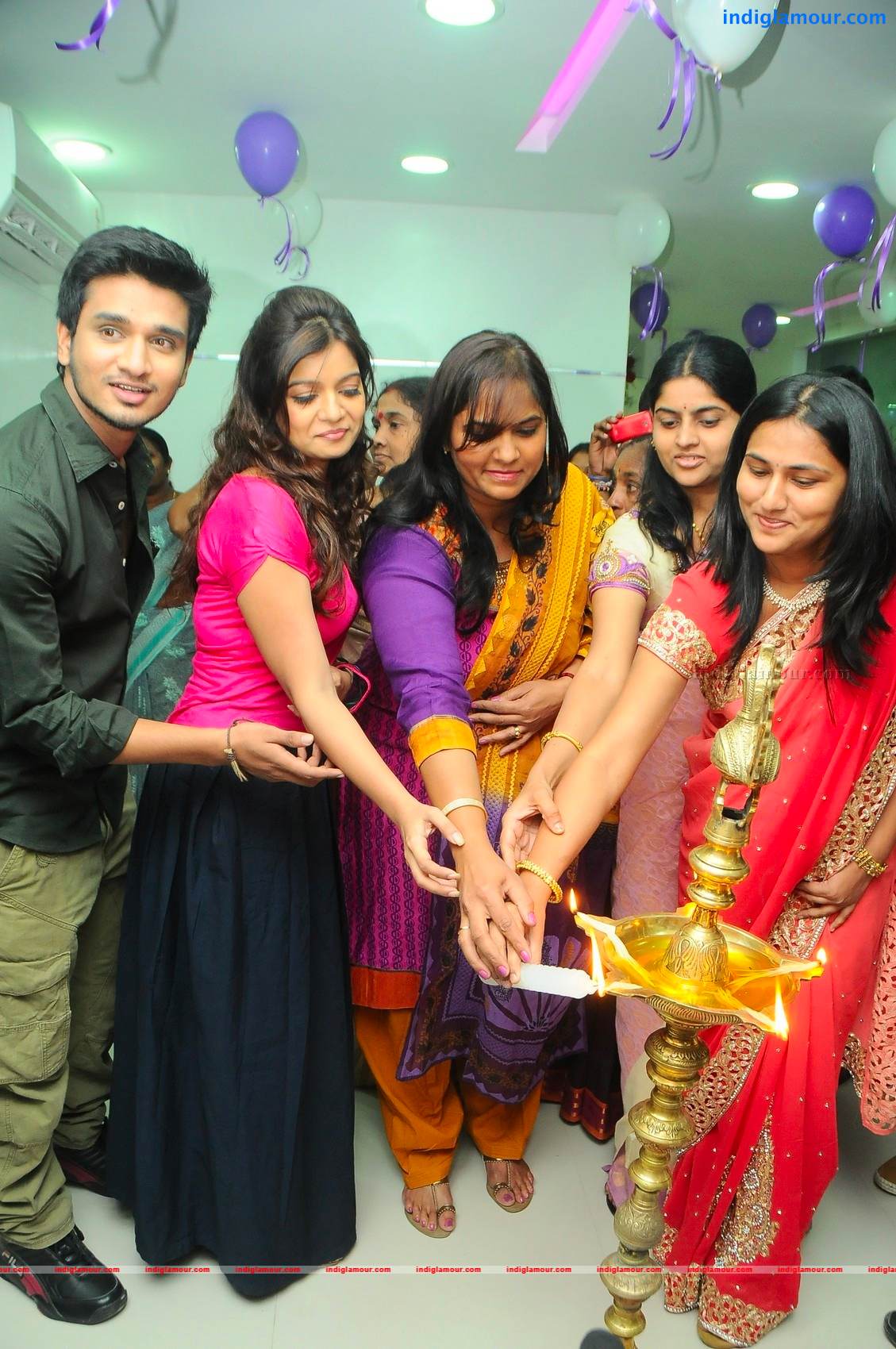 Naturals Family Salon n Spa Launch Event hd photo