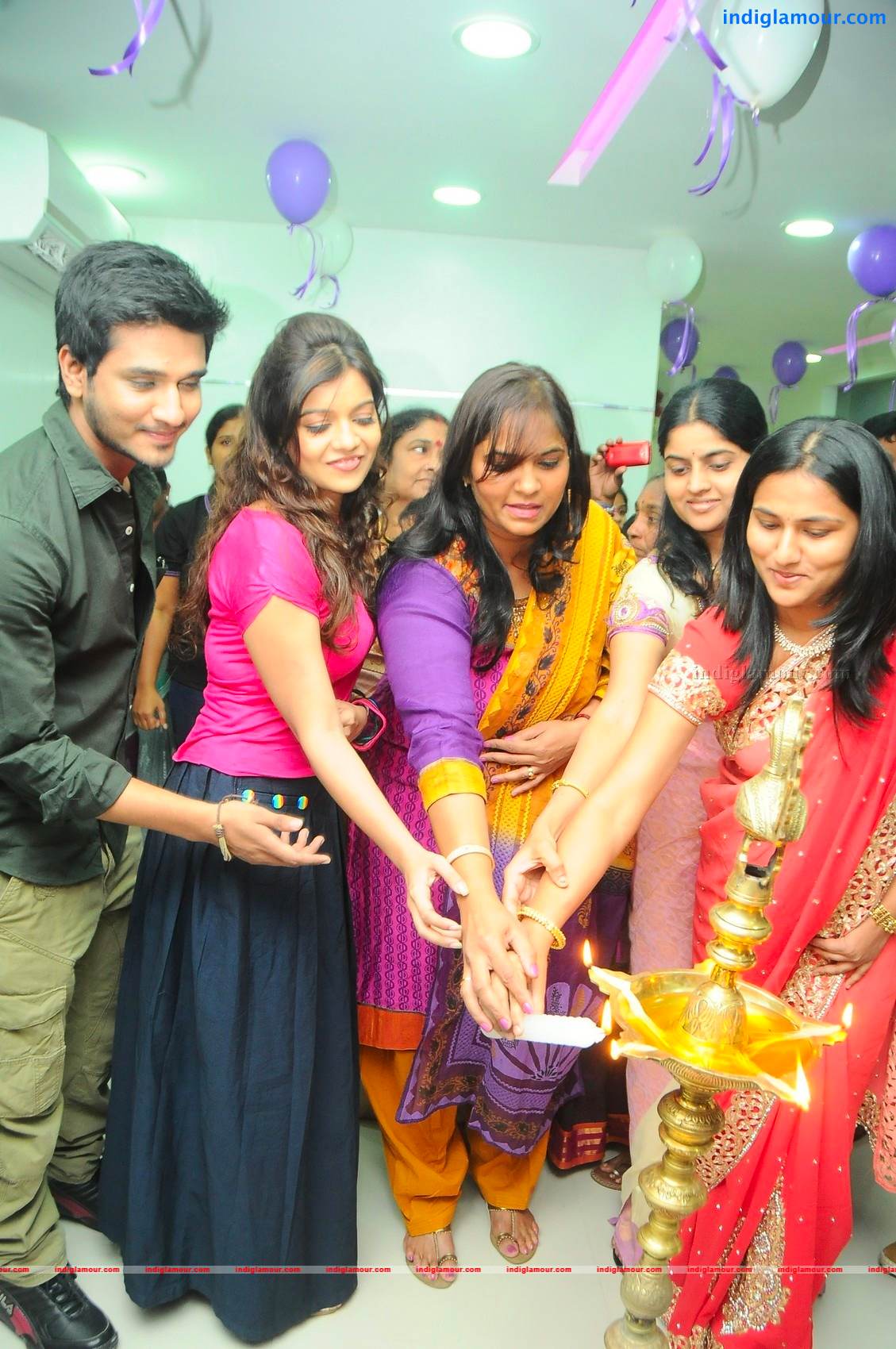 Naturals Family Salon n Spa Launch Event hd photo