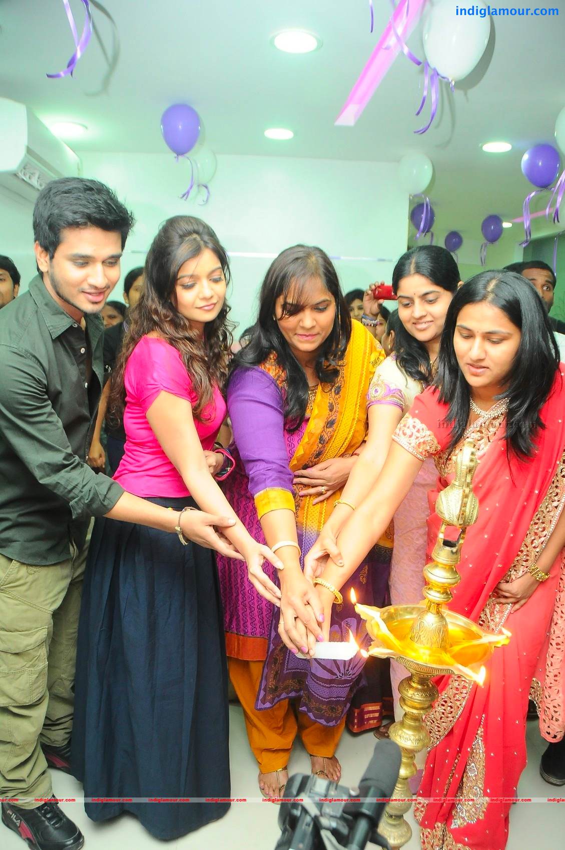 Naturals Family Salon n Spa Launch Event hd photo