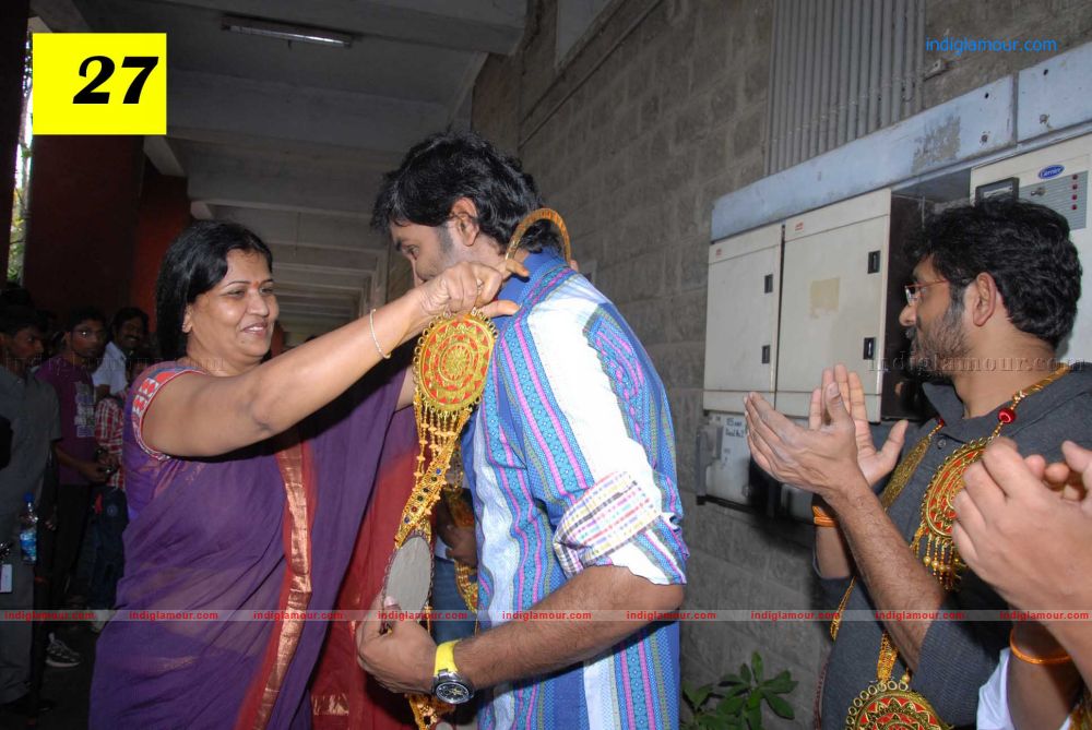 Manchu Vishnu actor new movie opening stills Event hd photo