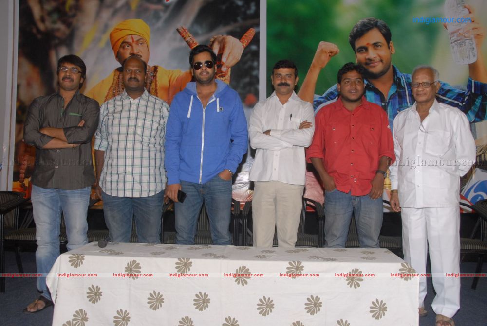 Ayyare Press Meet Event hd photo
