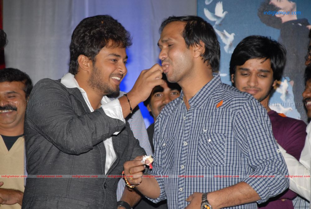 Memu Vayasukuvachham Audio Event hd photo