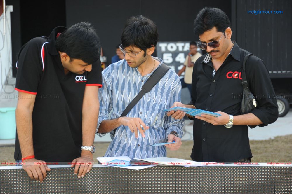 Celebrity Cricket League Pics Sharjha Event hd photo