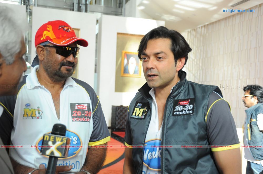 CCL Sharjah Match Pictures 2012 Event hd photo