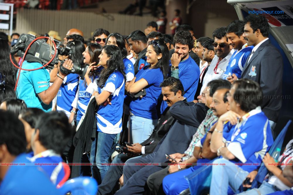 CCL Karnataka Vs Bengal Match Event hd photo