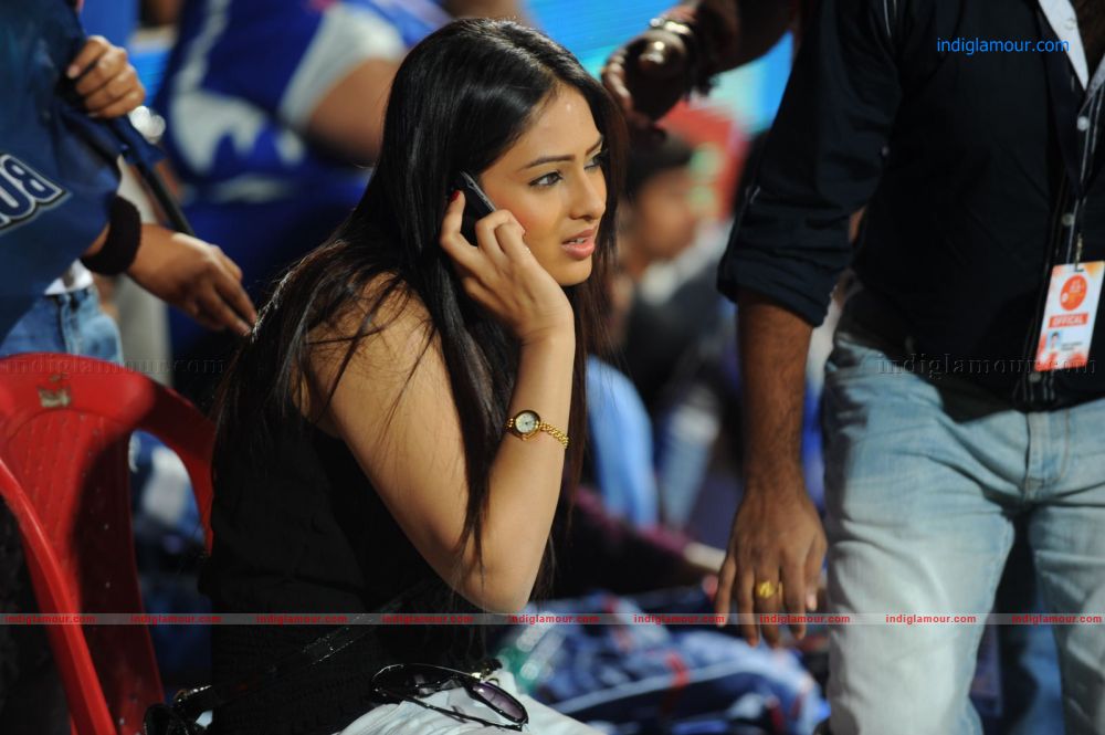 CCL Karnataka Vs Bengal Match Event hd photo