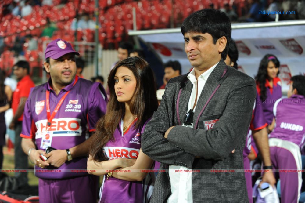 CCL Karnataka Vs Bengal Match Event hd photo