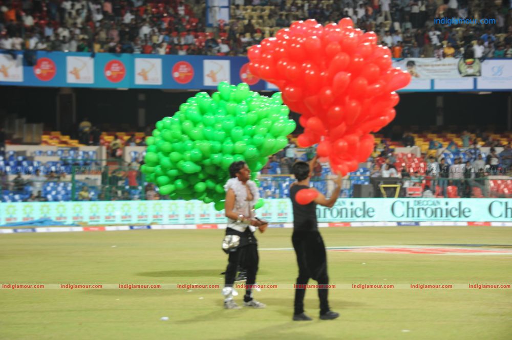 CCL Karnataka Vs Bengal Match Event hd photo