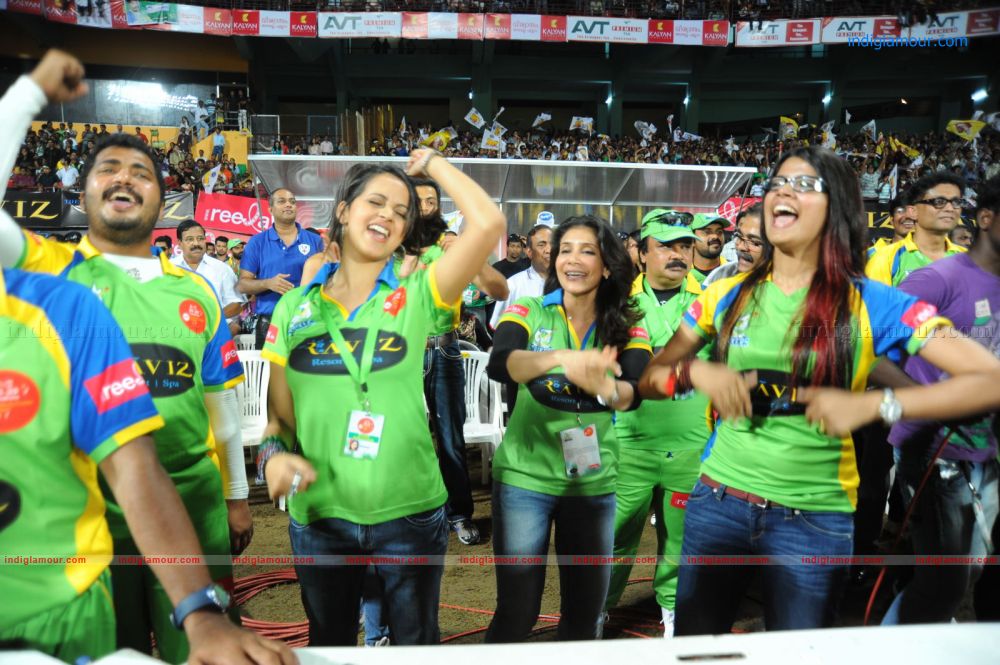 Kerala Strikers vs Mumbai Heroes stills Event hd photo