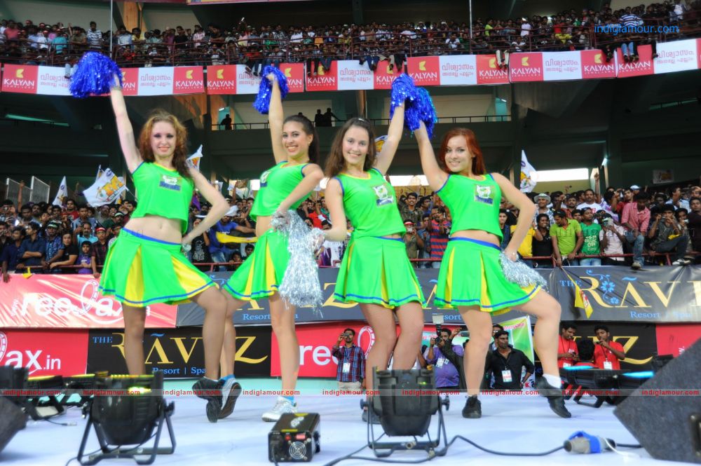 Kerala Strikers vs Mumbai Heroes stills Event hd photo