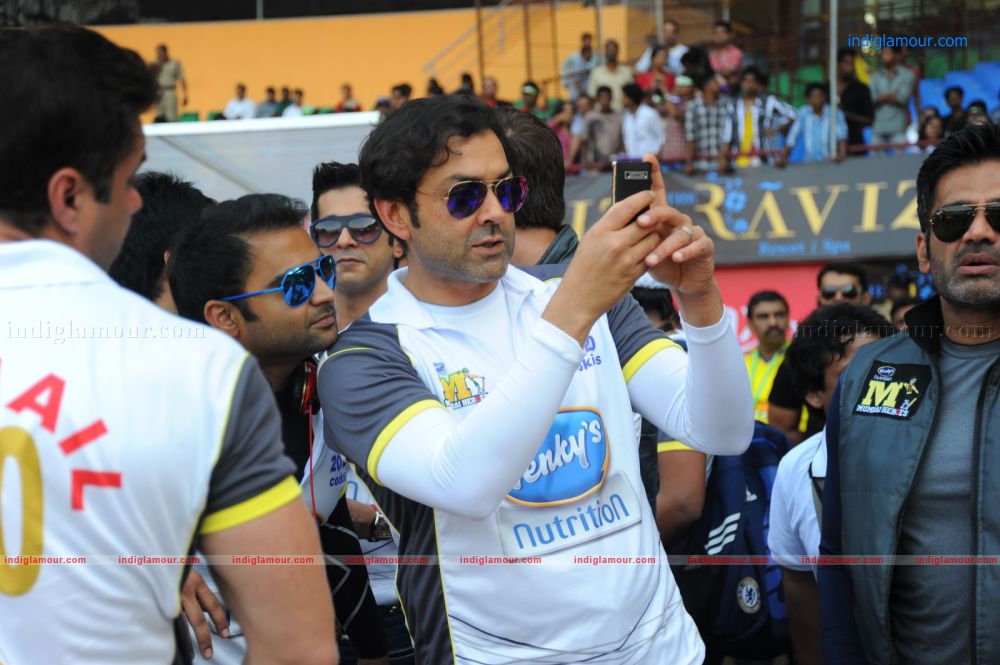 Kerala Strikers vs Mumbai Heroes stills Event hd photo