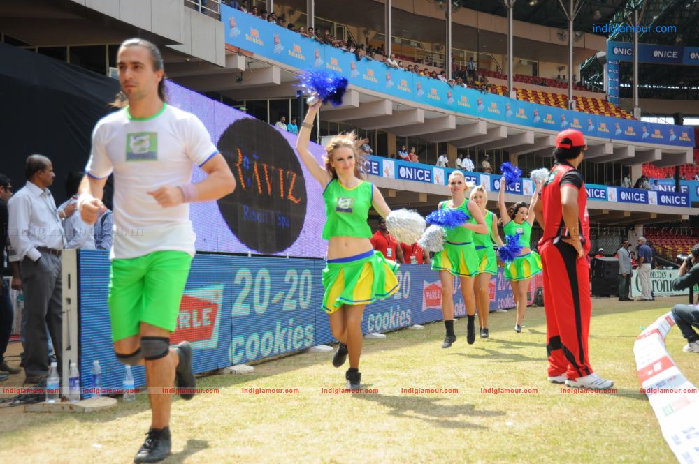 CCL 2 Telugu Warriors Vs Kerala Strikers Event hd photo