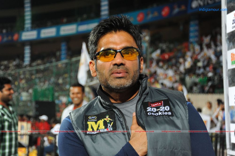 Karnataka Bulldozers Vs Mumbai Heroes Event hd photo