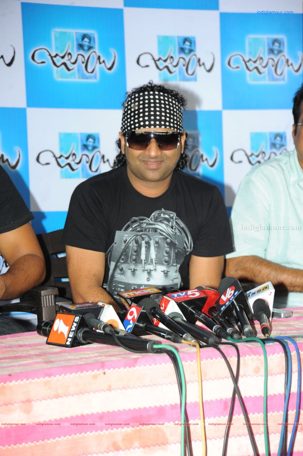 Julayi movie pressmeet Event hd photo