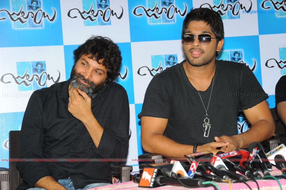Julayi movie pressmeet Event hd photo
