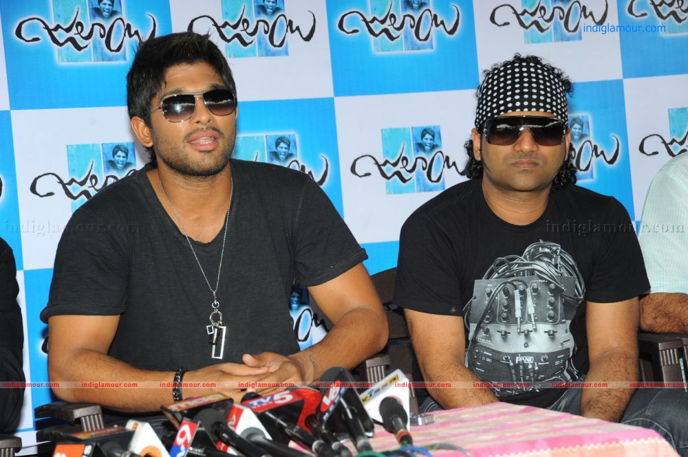 Julayi movie pressmeet Event hd photo