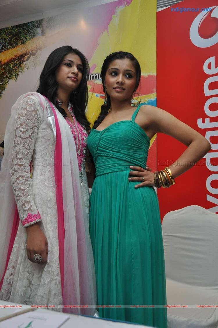 Life Is Beautiful Movie Press Meet Event hd photo