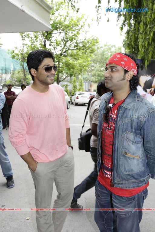 Julayi Pakado Pakado Song Release Event hd photo