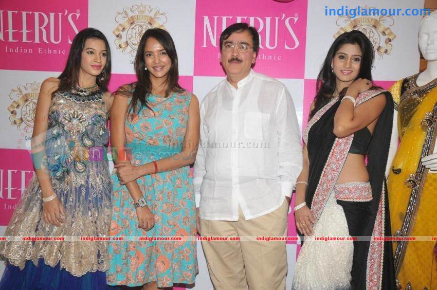 Lakshmi Manchu And other Celebs At Neerus Elite 6th Anniversary Event hd photo