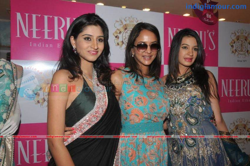 Lakshmi Manchu And other Celebs At Neerus Elite 6th Anniversary Event hd photo