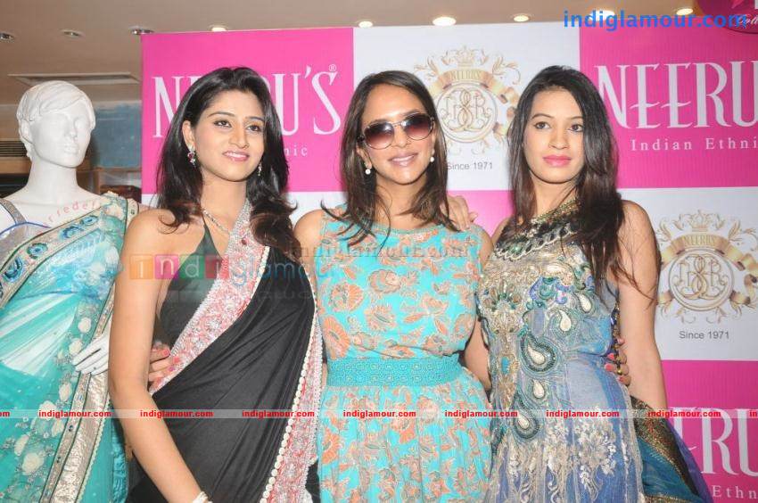 Lakshmi Manchu And other Celebs At Neerus Elite 6th Anniversary Event hd photo