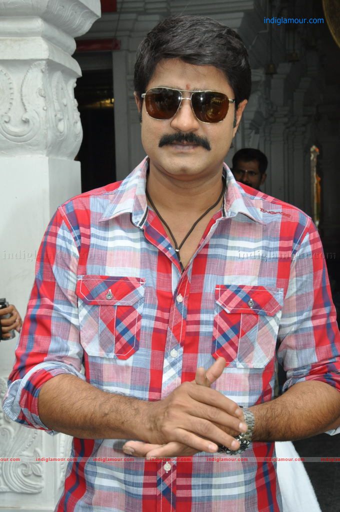 Lucky telugu Movie Opening Event hd photo