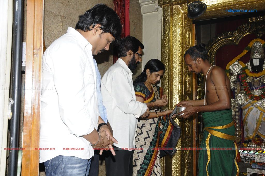 Lucky telugu Movie Opening Event hd photo