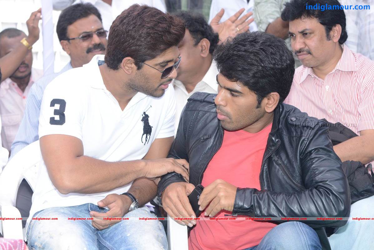 Production No 32 Movie Launch Event hd photo