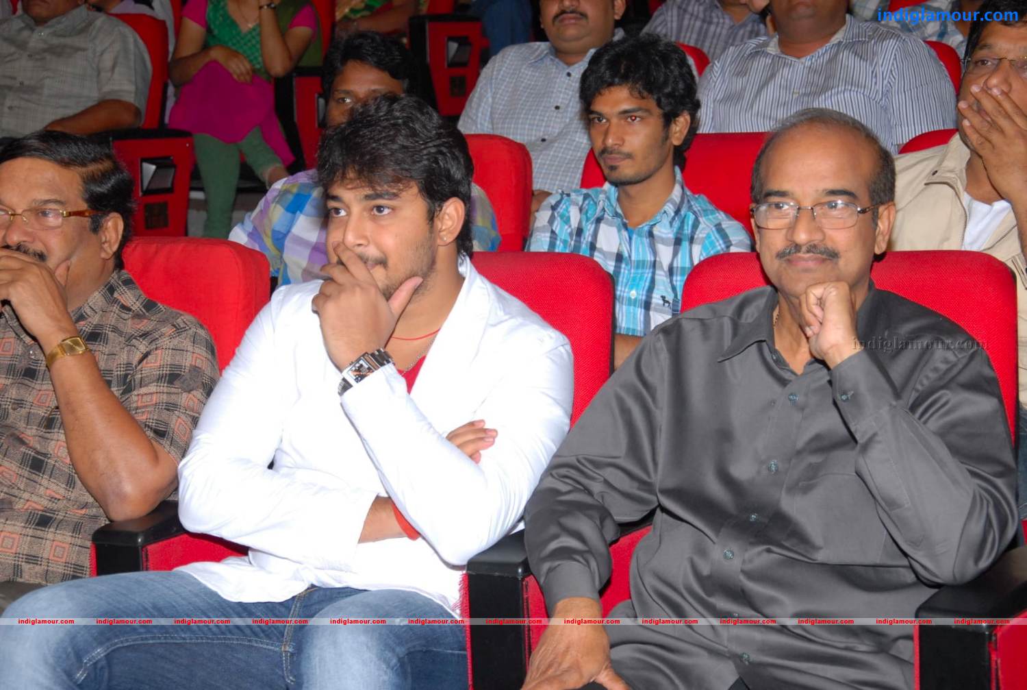 Ram Charan Launches Yamudiki Mogudu Movie Audio Event hd photo
