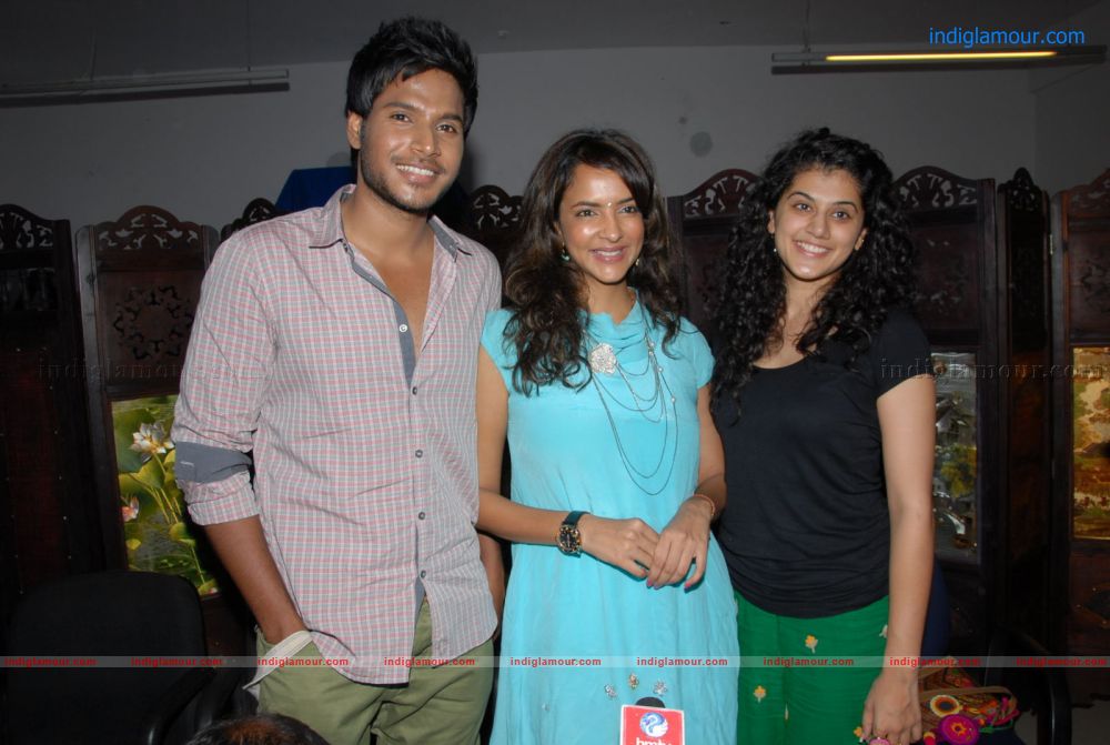 Gundello Godari Movie Press Meet Event hd photo