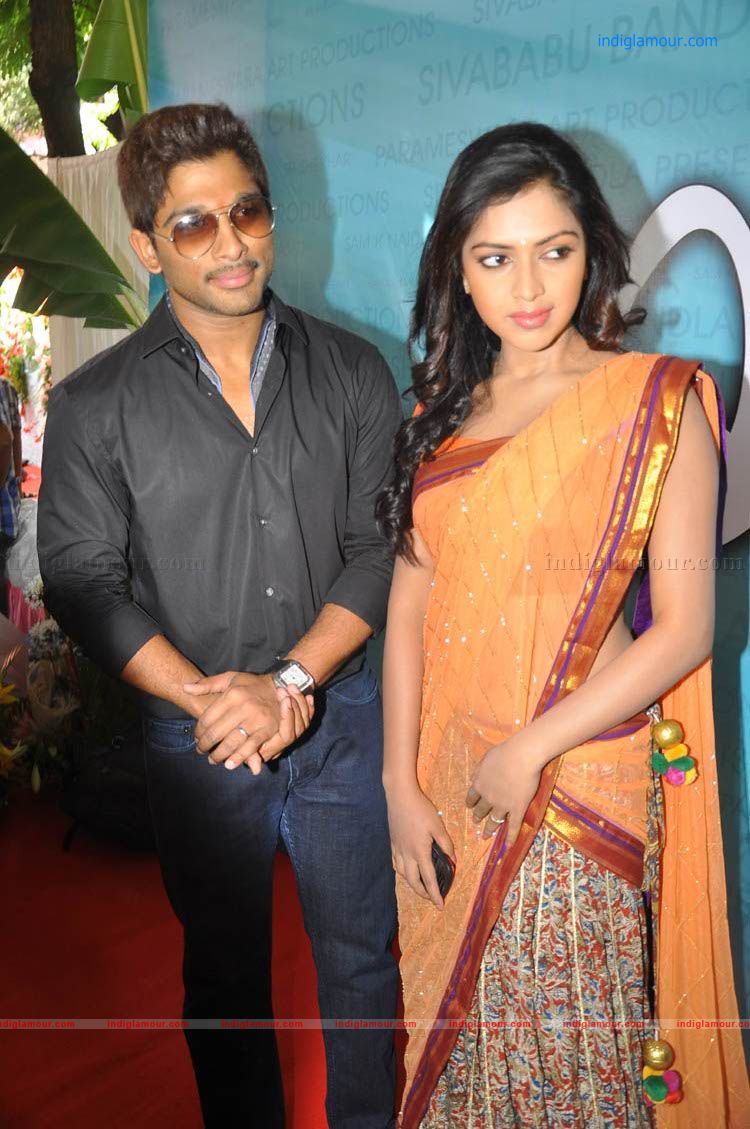 Iddarammailatho Movie Opening Photos Event hd photo