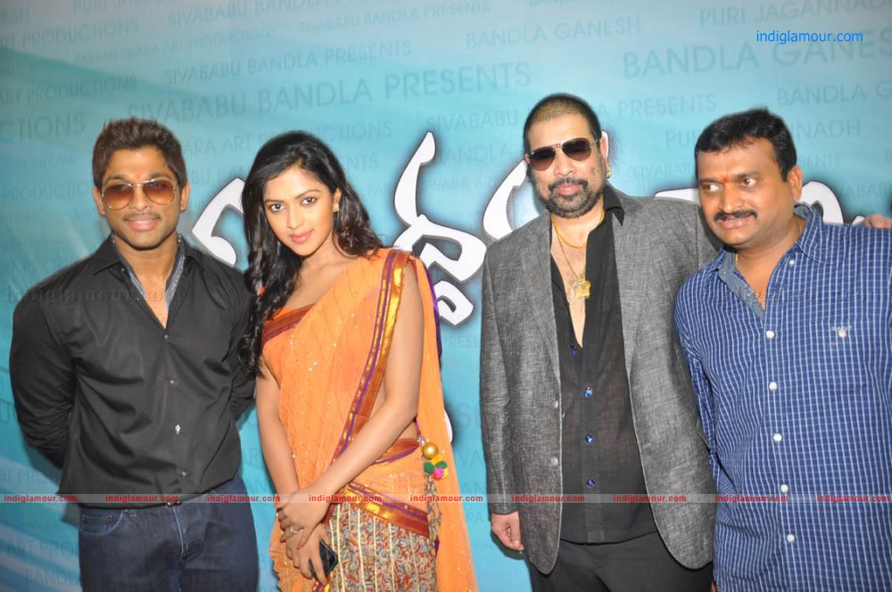 Iddarammailatho Movie Opening Photos Event hd photo